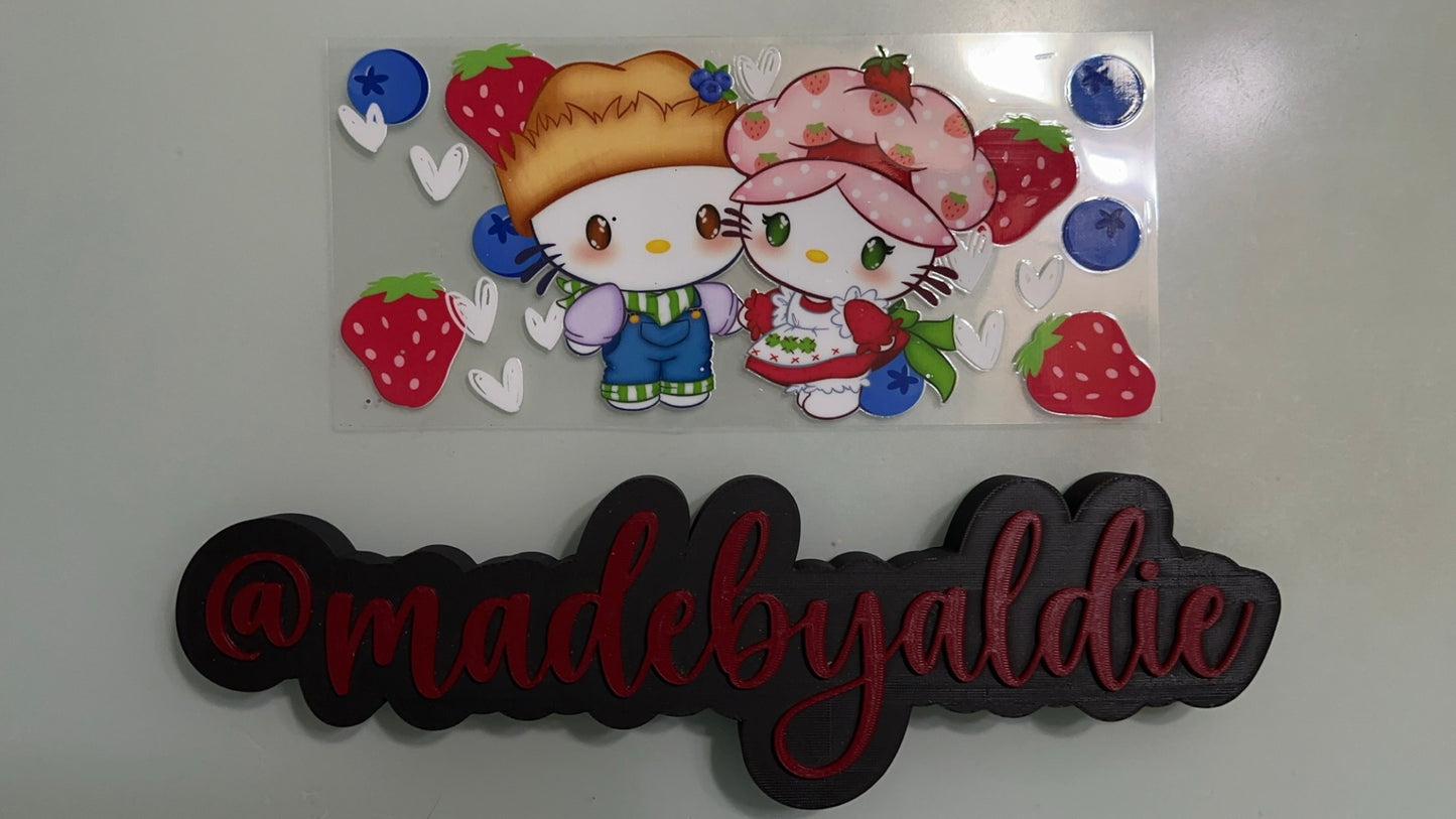 hello kitty w strawberries & blueberries