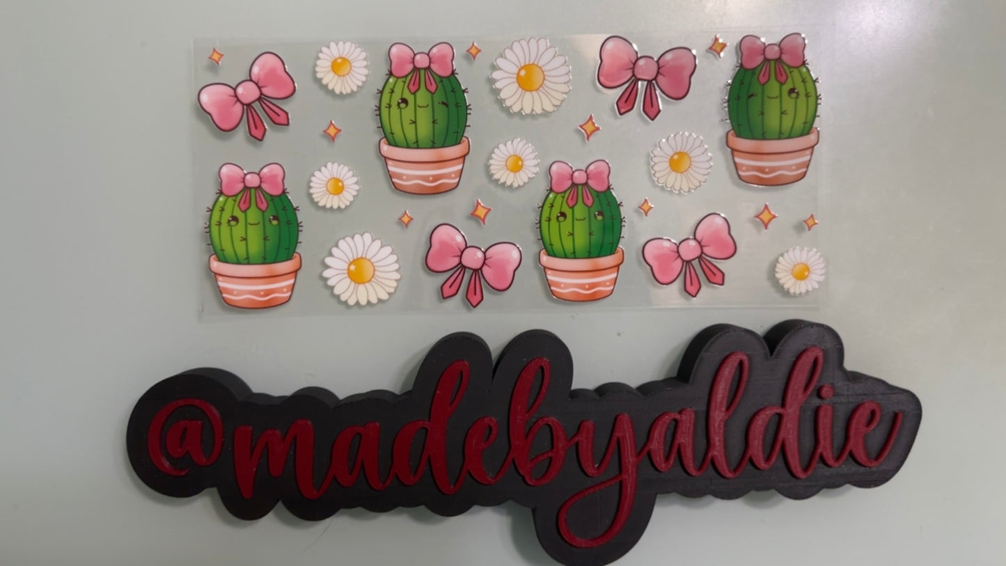 cactuses, bows &daisies