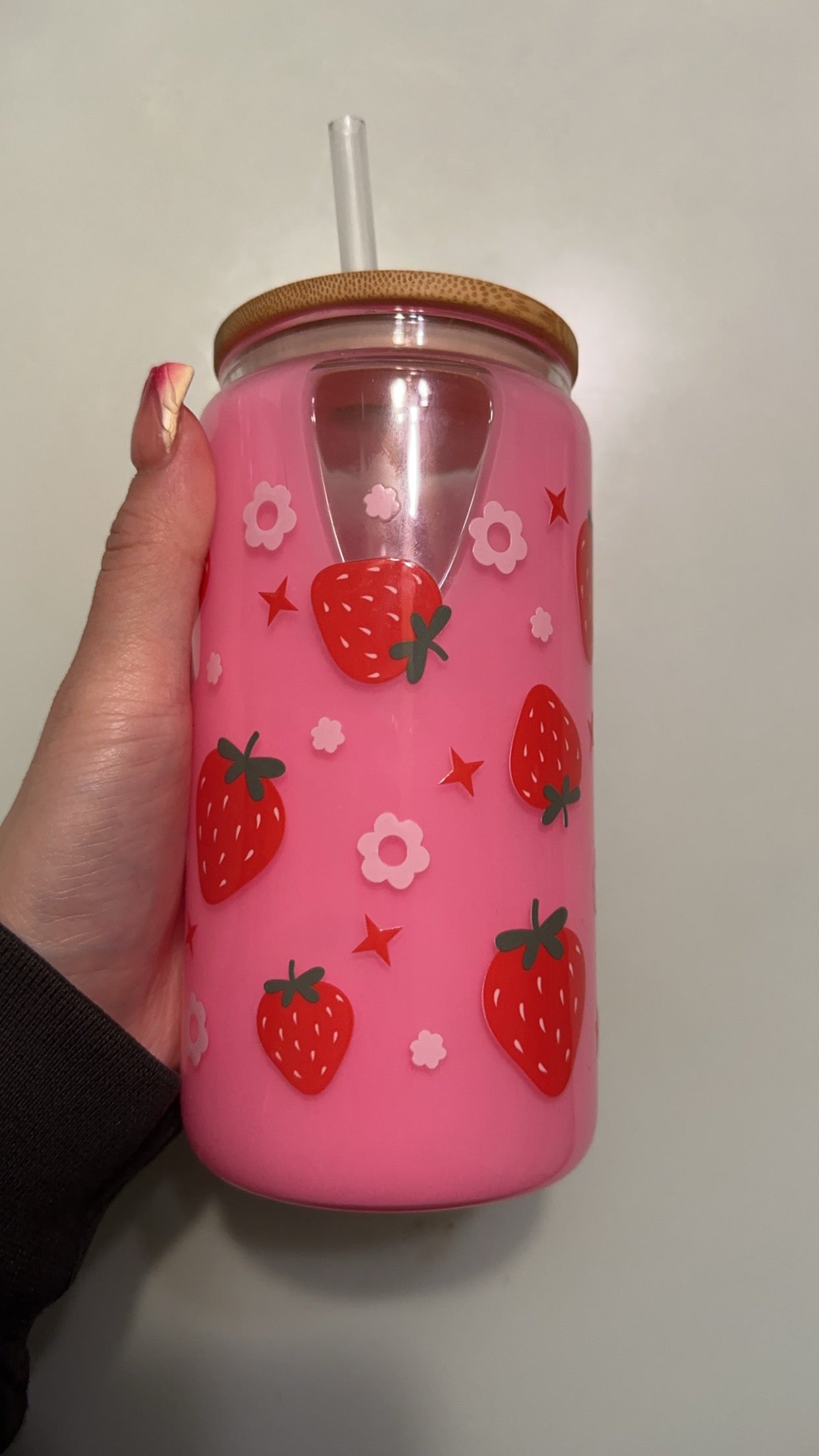 16oz glass strawberries & sparkle strawberry milk