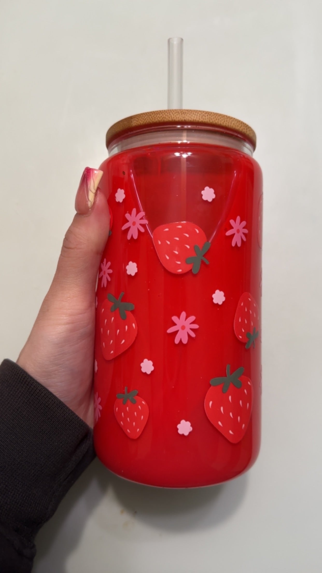 16oz glass strawberries & flowers