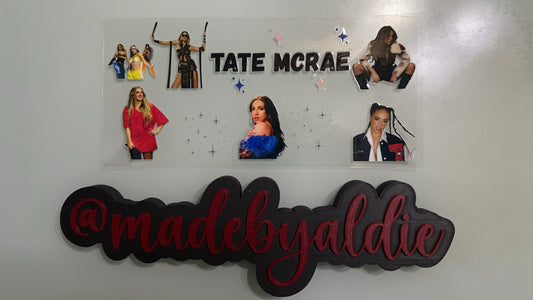 tate mcrae w sparkles