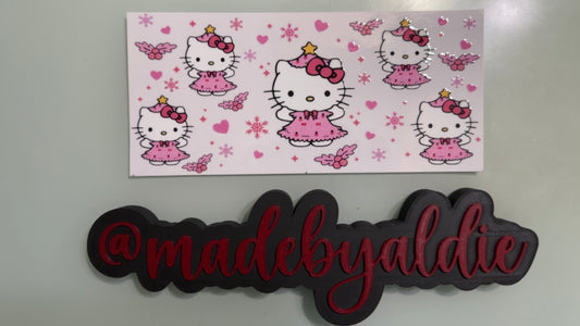 pink hello kitty w snowflakes & hearts