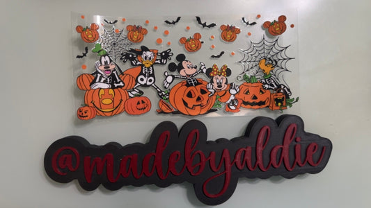 mickie mouse w pumpkins
