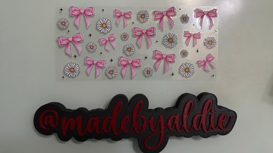 pink bows, daisies & sparkles