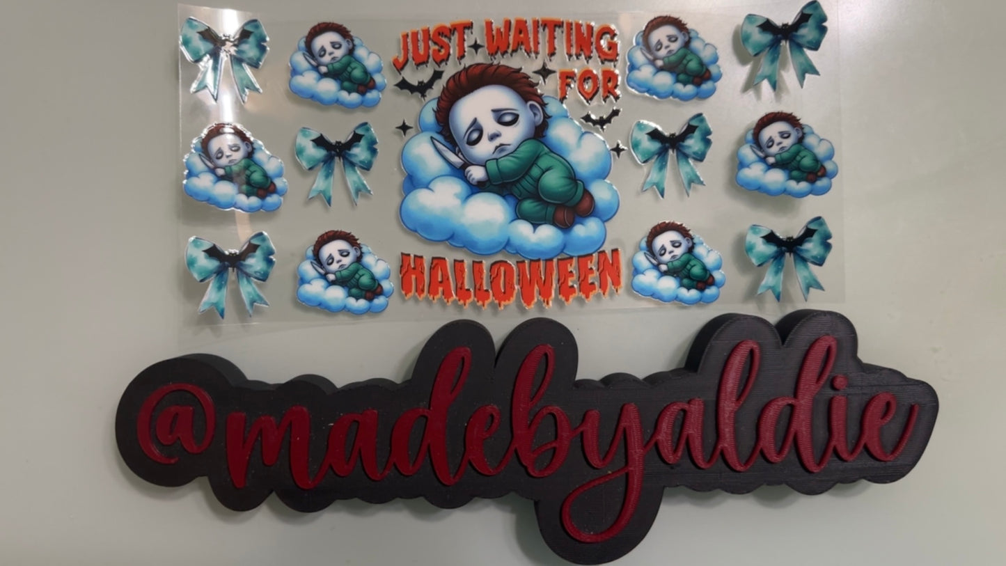 michael myers w green outfit & bows