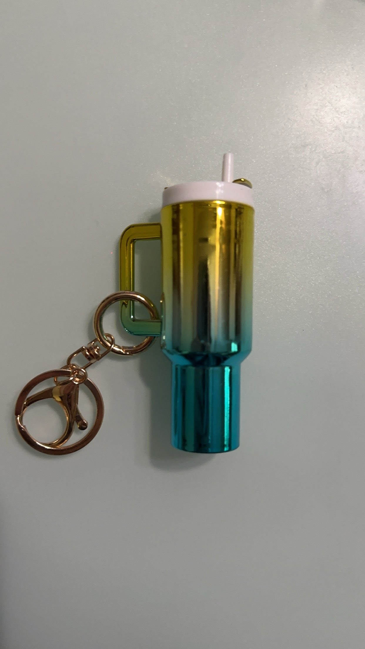 yellow -> blue ombré mini tumbler keychain